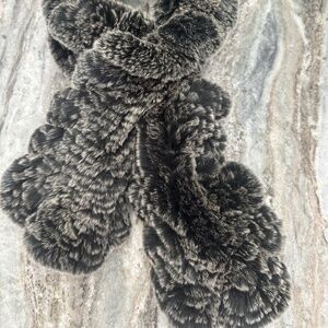 NWOT Rabbit Fur Wrap